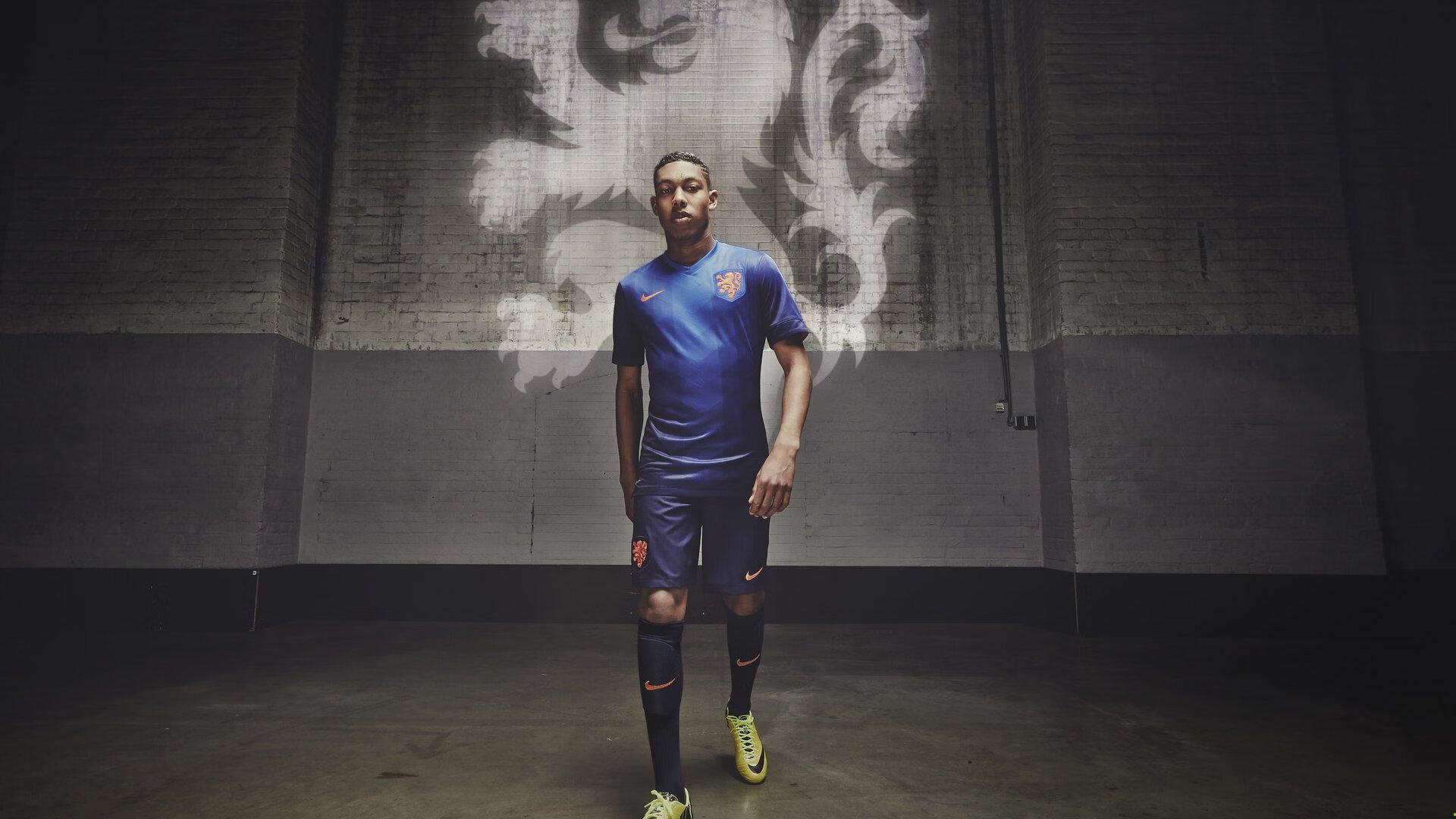 詹姆斯末节爆发率队逆转,湖人豪取五连胜稳居西部前三