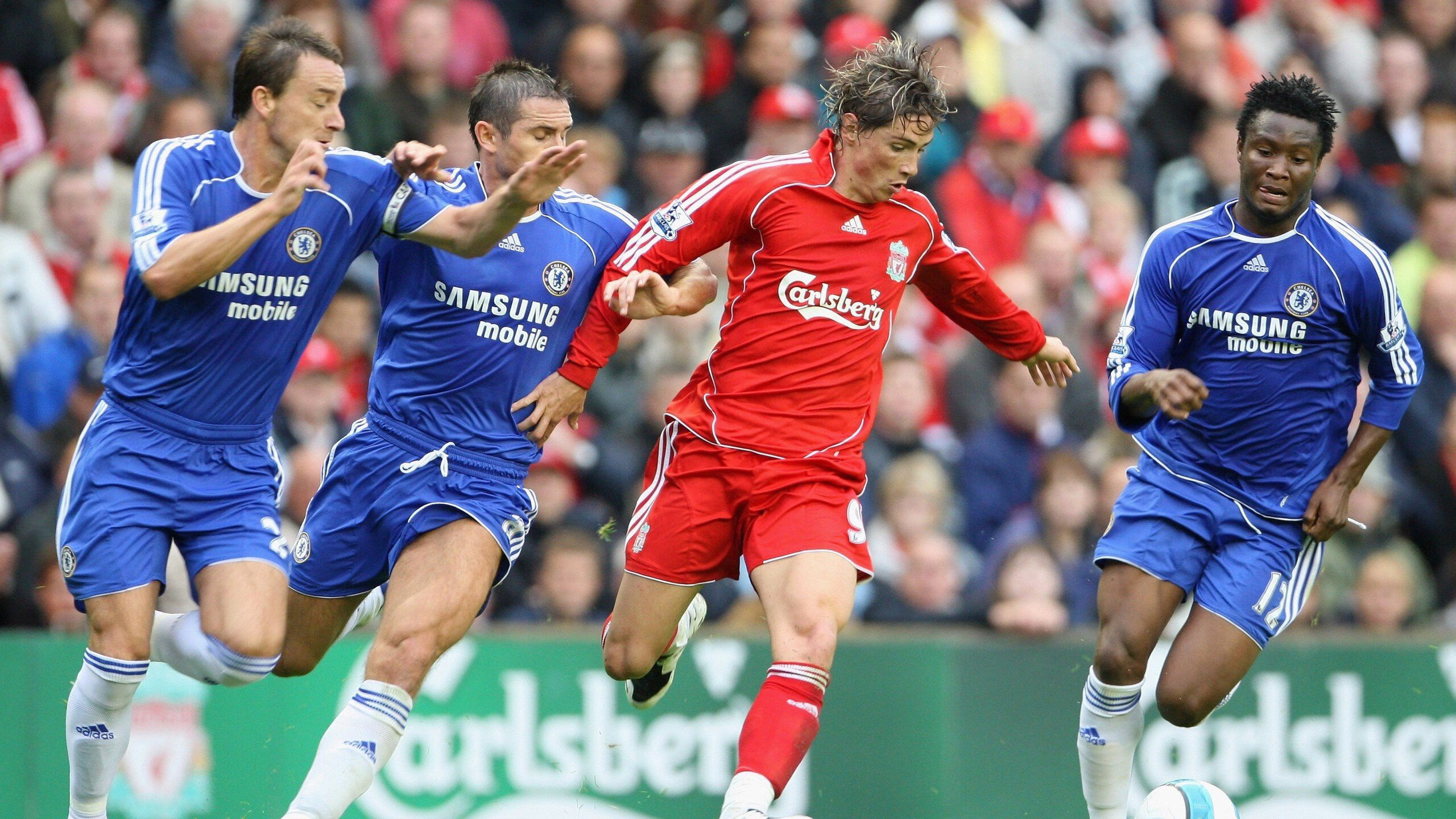 温网巅峰对决,阿尔卡拉斯逆转德约科维奇,新生代闪耀全英俱乐部