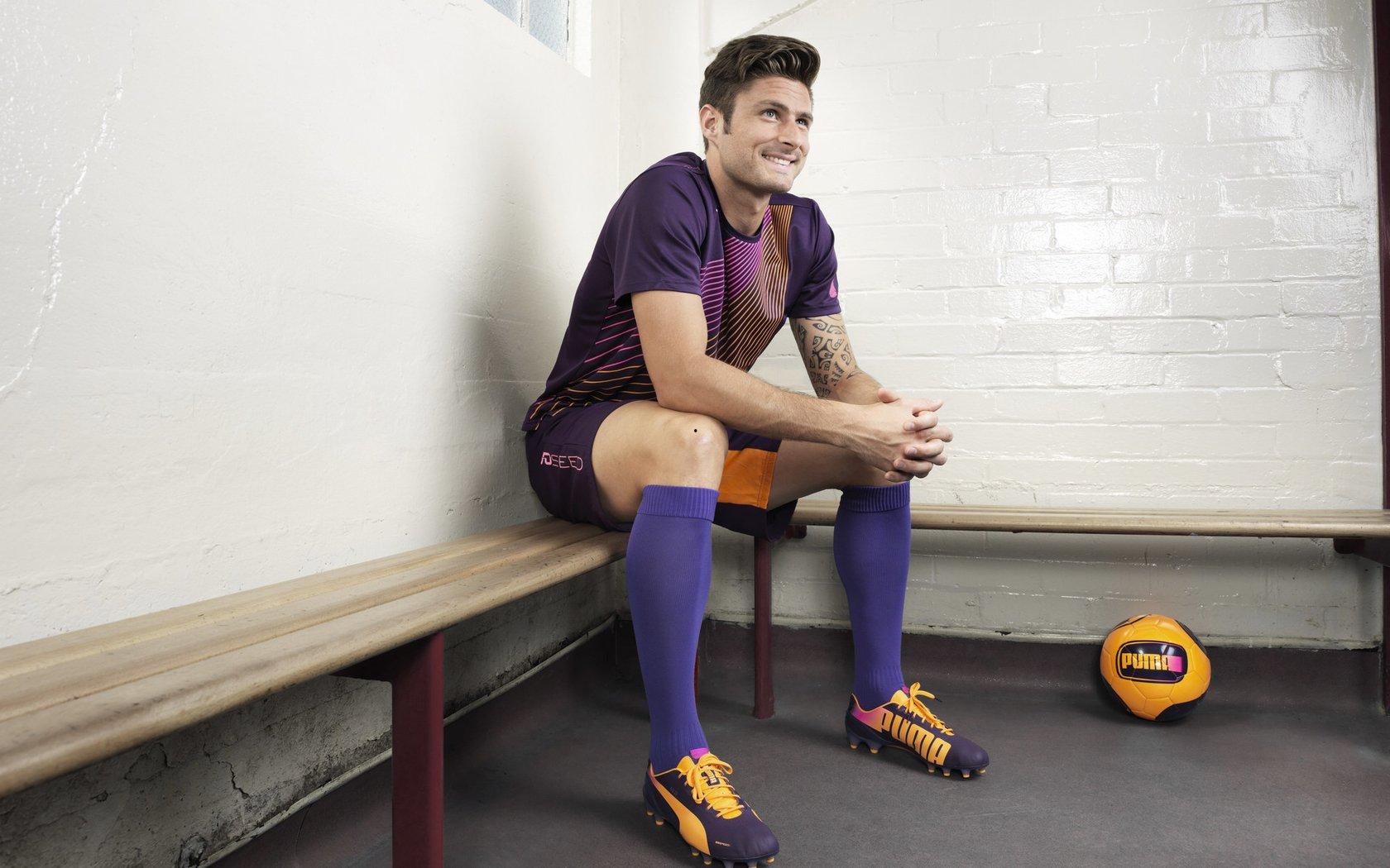 埃迪-豪，欧冠席位稳固，球队以强势回应此前失利